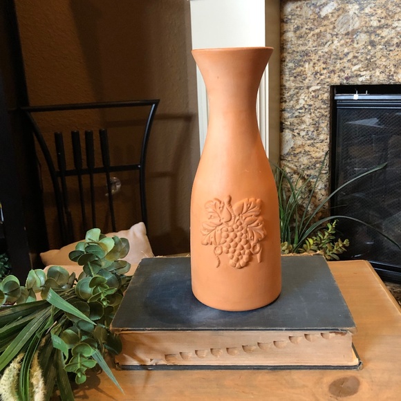 CLAY POTTERY WINE JUG. RAISED GRAPES & VINES IMAGE - Picture 1 of 5